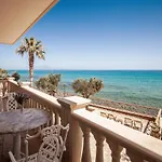 Вилла Luxury Beachfront Margarita With Private Beach, Pool & Jacuzzi In Zakynthos *