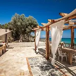 Luxury Beachfront Margarita With Private Beach, Pool & Jacuzzi In Zakynthos Villa *