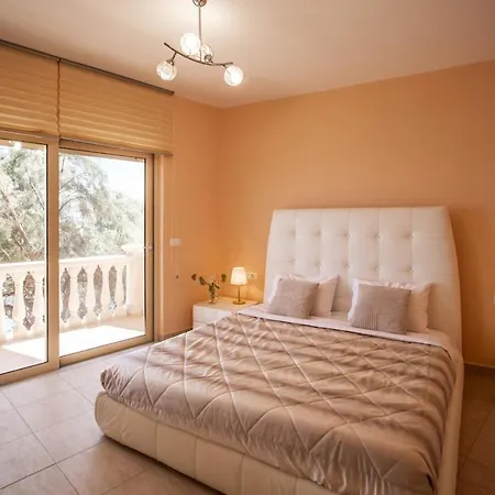 Luxury Beachfront Margarita With Private Beach, Pool & Jacuzzi In Zakynthos Akrotiri (Zakynthos)