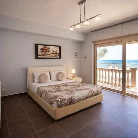 Luxury Beachfront Margarita With Private Beach, Pool & Jacuzzi In Zakynthos Vilă Akrotiri (Zakynthos)
