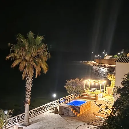 Luxury Beachfront Margarita With Private Beach, Pool & Jacuzzi In Zakynthos Akrotiri (Zakynthos)