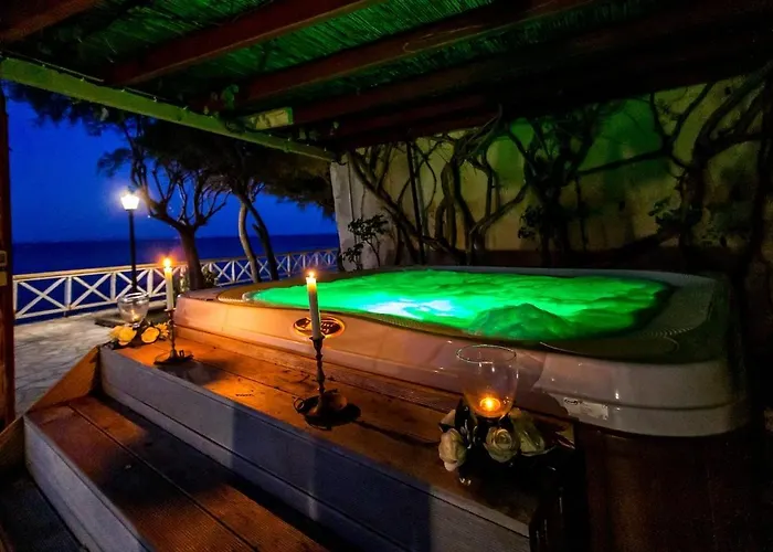 Luxury Beachfront Margarita With Private Beach, Pool & Jacuzzi In Zakynthos Akrotiri (Zakynthos)