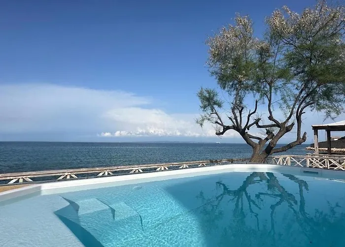 Villa Luxury Beachfront Margarita With Private Beach, Pool & Jacuzzi In Zakynthos *