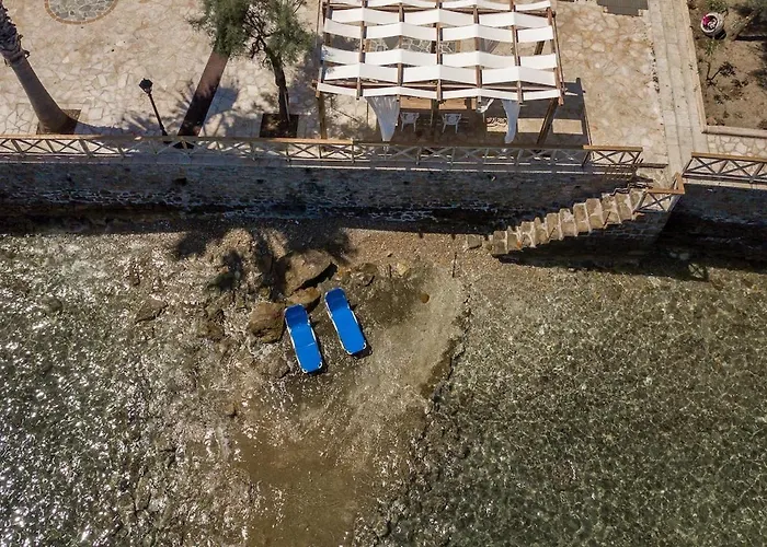 Luxury Beachfront Margarita With Private Beach, Pool & Jacuzzi In Zakynthos *