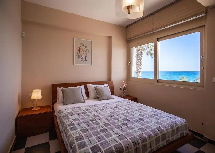 Villa Luxury Beachfront Margarita With Private Beach, Pool & Jacuzzi In Zakynthos