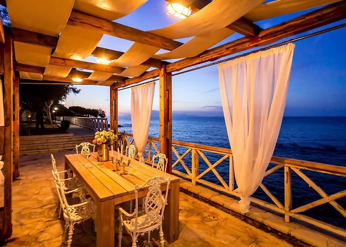 Villa Luxury Beachfront Margarita With Private Beach, Pool & Jacuzzi In Zakynthos Akrotiri (Zakynthos)