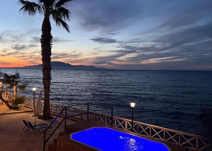 Villa Luxury Beachfront Margarita With Private Beach, Pool & Jacuzzi In Zakynthos *