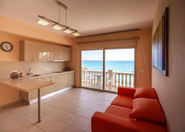 Villa Luxury Beachfront Margarita With Private Beach, Pool & Jacuzzi In Zakynthos *