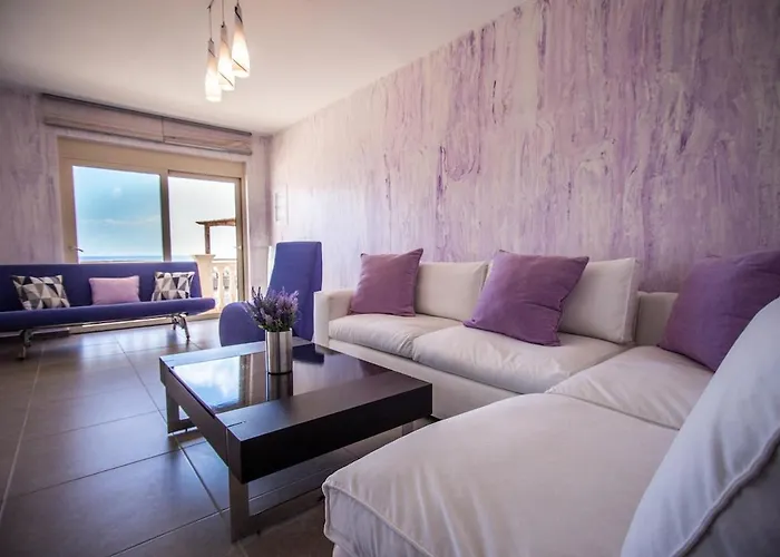 Luxury Beachfront Margarita With Private Beach, Pool & Jacuzzi In Zakynthos *