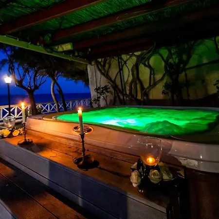 Luxury Beachfront Margarita With Private Beach, Pool & Jacuzzi In Zakynthos Акротири