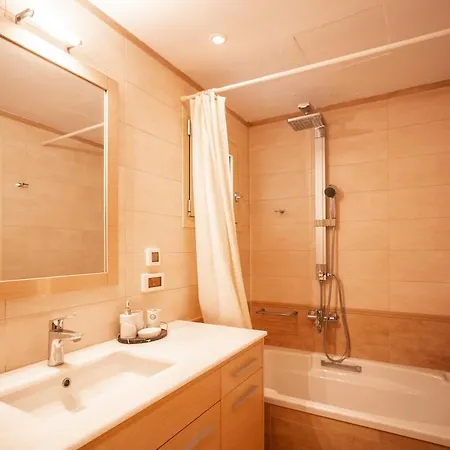 Luxury Beachfront Margarita With Private Beach, Pool & Jacuzzi In Zakynthos Vilă *