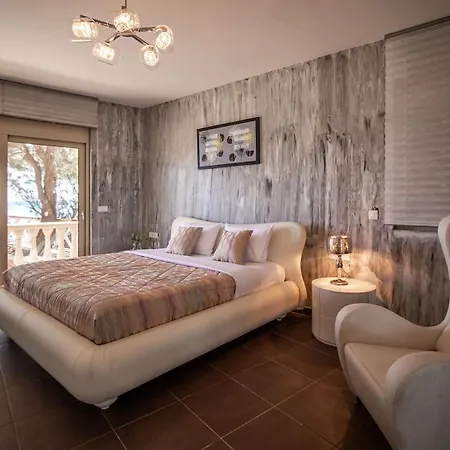 Luxury Beachfront Margarita With Private Beach, Pool & Jacuzzi In Zakynthos * Akrotiri (Zakynthos)